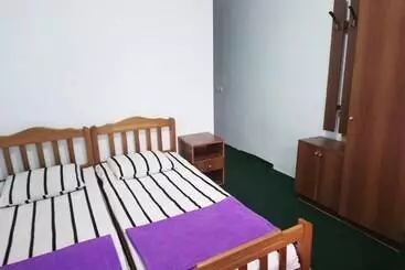 تختخواب و صبحانه Zeleny Dom