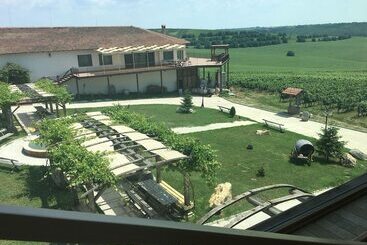 Отель Seven Generations Winery
