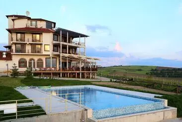 Hotel Seven Generations Winery