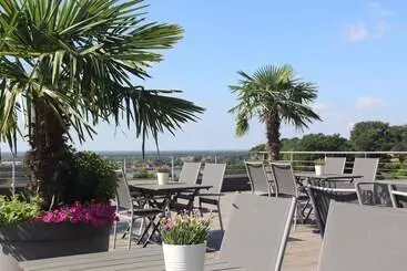 ホテル Zum Halbmond