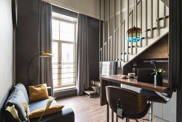 מלון דירות The Faces Historical Center