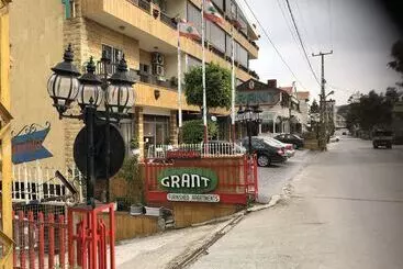 آپارتمان‌های توریست‌ها Grant Furnished Apts