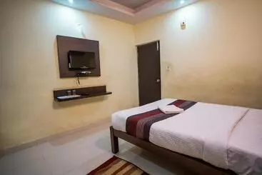 Hotel Prakaash Comforts