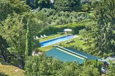 Hotel Rural Agriturismo Castello Di Vezio