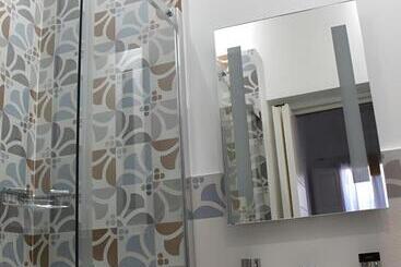 تختخواب و صبحانه Sui Tetti Luxury Rooms