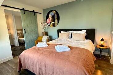 مبيت وإفطار De Stadshoeve