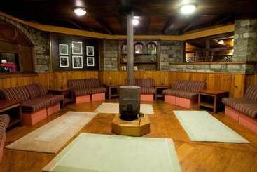 Hotel Mountain Lodges Of Nepal   Phakding