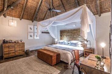 فندق Lalibela Game Reserve Inzolo Lodge