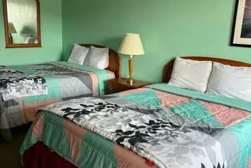 فندق Ambassador Inn