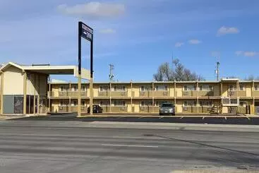 汽车旅馆  Executive Inn Dodge City, Ks