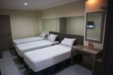 Ethan Hotel Cilincing Plaza