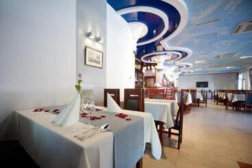 בית מלון כפרי Puchacz  Spa