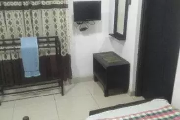 ペンション Bathiya Tourist Guest Anuradhapura