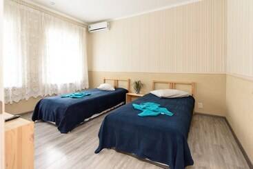 Hostel Svoi