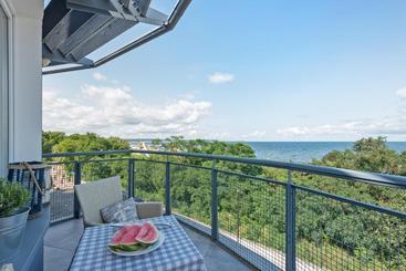 בית מלון כפרי Navy Group  Willa Marina