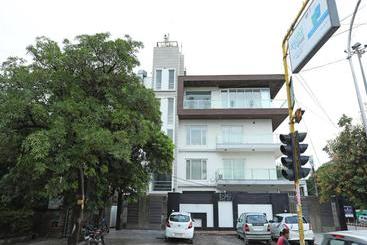 هتل Collection O 6261 Spice Mall