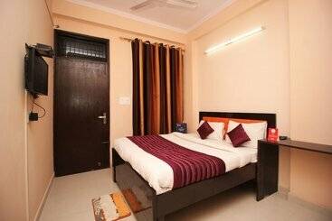 پانسیون Rn 32 By Oyo Rooms