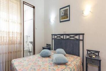 住宿加早餐  Residencial Miramar