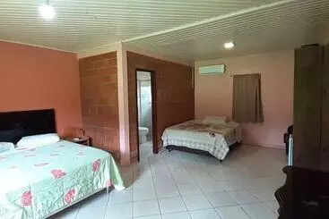 مسافرخانه Refúgio Do Lago