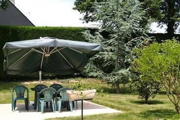 ベッドアンドブレックファースト Chambres D'hotes De La Ville Patouard