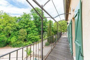 호텔 Hôtel & Spa Ventoux Provence Domaine Des Tilleuls