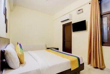 Itsy Hotels Royal Monarch