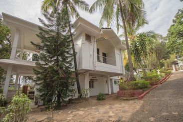 Apartamenty turystyczne Oyo 13106 Home 2bhk Arpora Beach