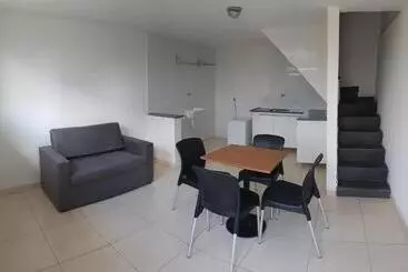 ペンション Sleep Suites