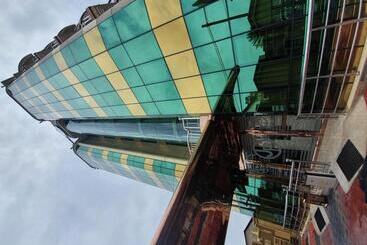 تختخواب و صبحانه Jaromax Palace