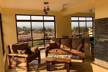 فندق Lilac Elevate Inn