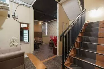 Pensió Koolkost Syariah Near Stasiun Poris Tangerang