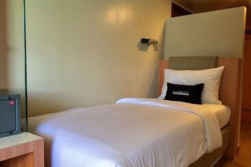 호텔 Doulos Phos The Ship