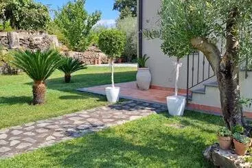 Aamiaismajoitus (B&B) Sotto L Eremo