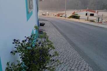 הוסטל Carlo S Beach Guest House