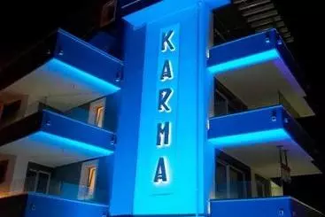 Huoneistohotelli Karma Resort