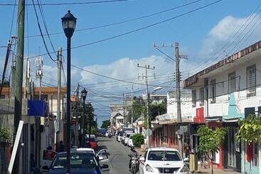 Hotel Bea Rooms And Studios