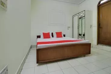 Hotel Spot On 43962  Akash Ganga Spot