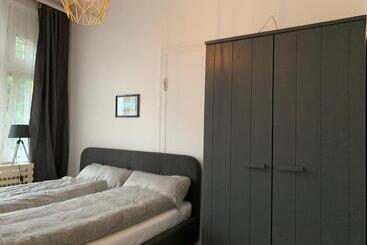 膳宿费 Ferienzimmer Tübingen