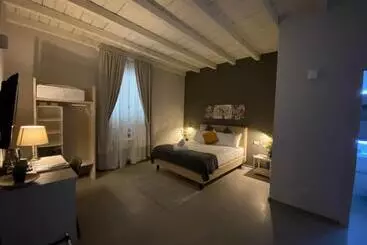 ペンション Lo Stallone  Malpensa Milan Airport