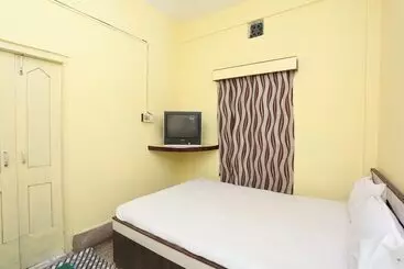 Hotel O Surya