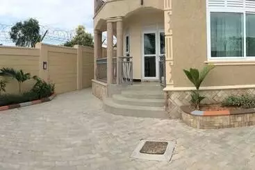 آپارتمان‌های توریست‌ها Joz Apartments