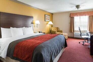 فندق Days Inn By Wyndham Rosenberg