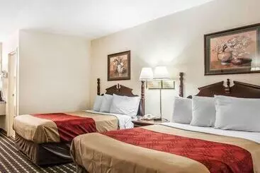 هتل Econo Lodge Inn & Suites I20, Exit 73