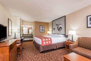 فندق Super 8 By Wyndham Clovis