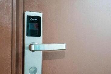 Hotel Crystal Garden