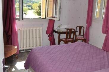 住宿加早餐  Auberge Des Platanes