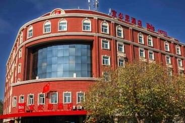 Hotel Ibis Urumqi Weixing Square
