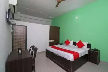 Hotel Oyo 36723  Metro