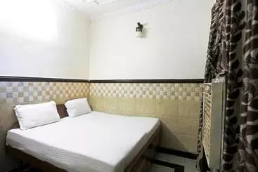Hotelli Spot On 37452 Kataria Guest House