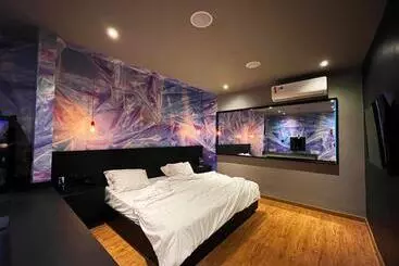 Tout Motel